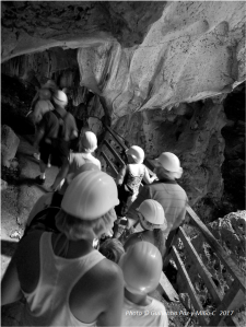 explorers-at-the-green-grotto-caves-photo-g-paz-y-mino-c-2017